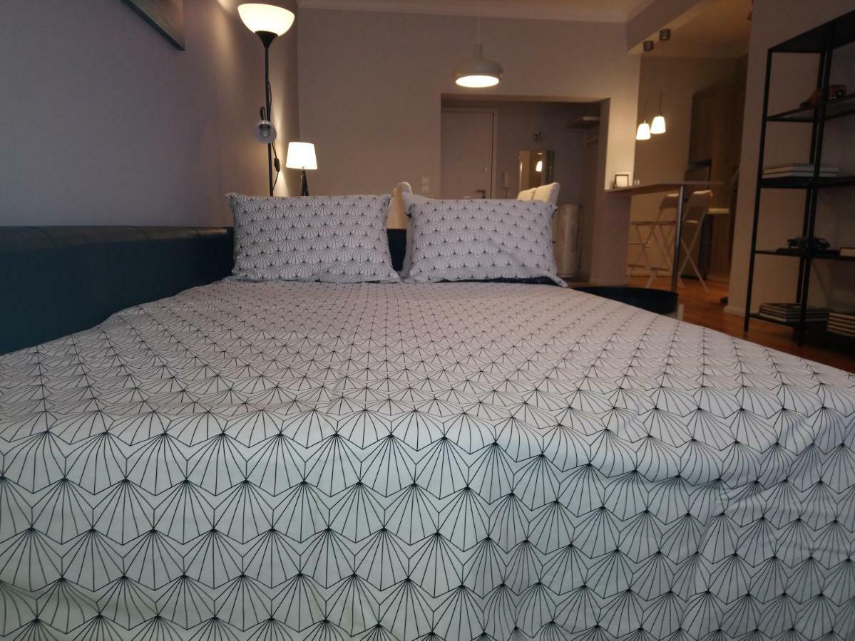 Apartment In The City Center Солун Екстериор снимка