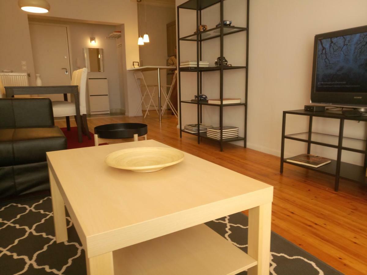 Apartment In The City Center Солун Екстериор снимка